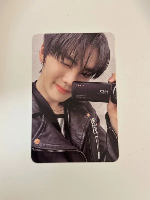 NEVER SAY NEVER PHOTOBOOK Ver. ICON Ver.