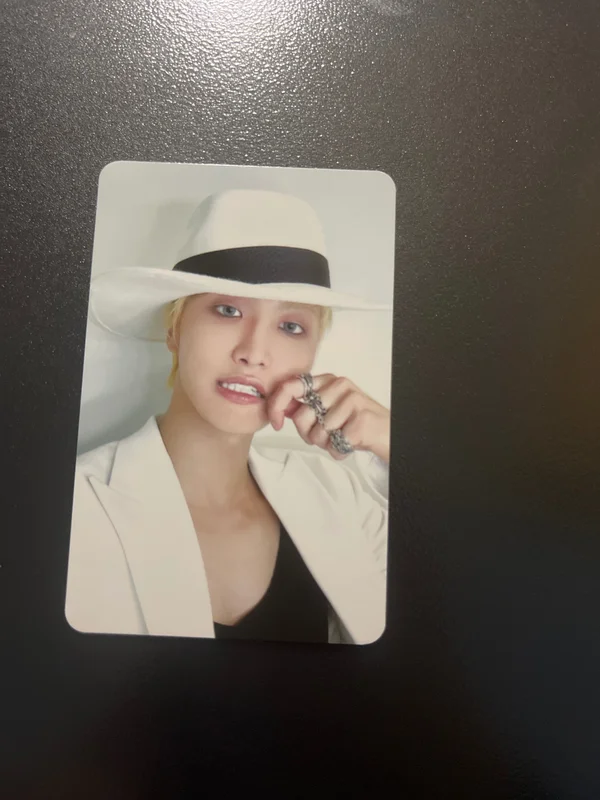GOLDEN HOUR : Part.5 POP-UP STORE RANDOM TRADING CARD
