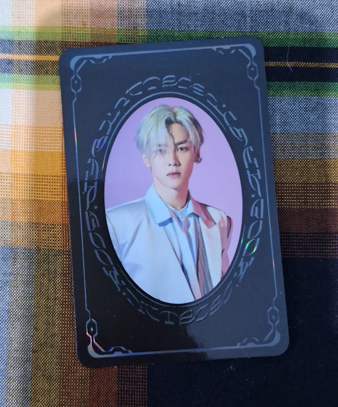 RESONANCE Pt.1 YEARBOOK CARD