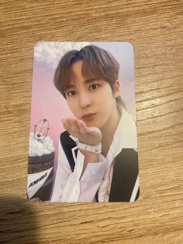 ATEEZ X ANITEEZ ADVENTURE POP-UP STORE IN ILLUSION RANDOM TRADING CARD SET