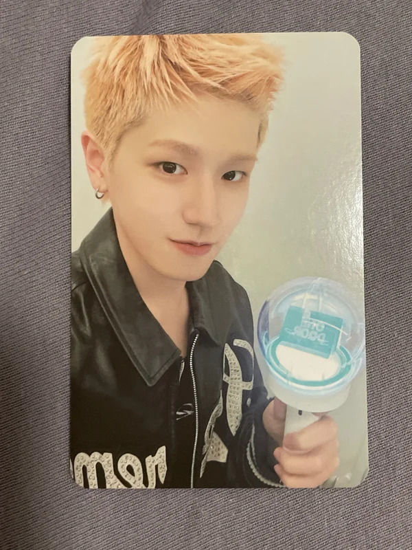 OFFICIAL LIGHT STICK