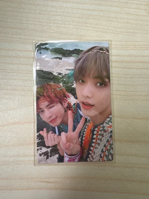 THE 2ND PHOTOBOOK H:OUR