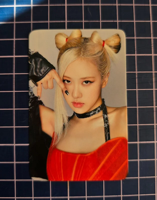 BORN PINK BLACKPINK PHOTO CARD + TOP LOADER KIT