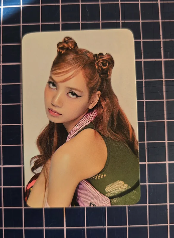 BORN PINK BLACKPINK PHOTO CARD + TOP LOADER KIT
