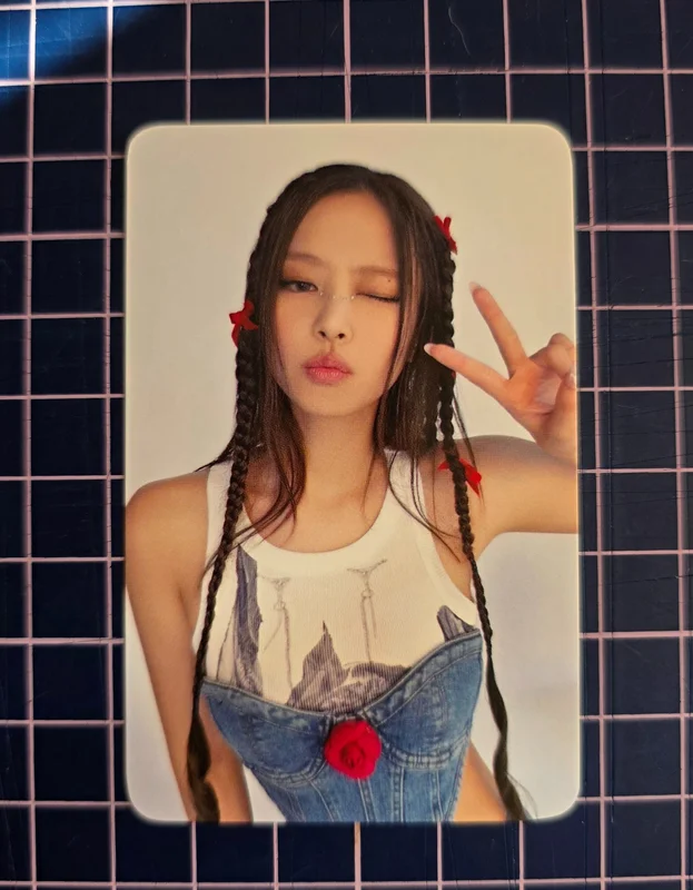 BORN PINK BLACKPINK PHOTO CARD + TOP LOADER KIT
