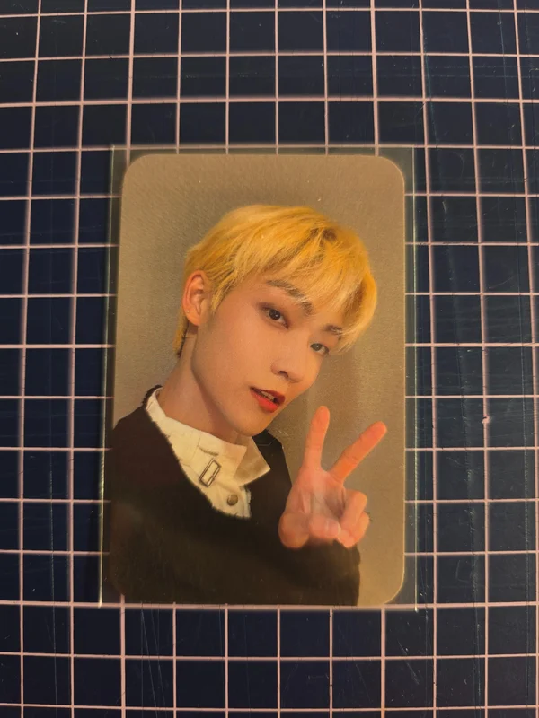 THE BOYZ WORLD TOUR : THE B-ZONE IN EUROPE PHOTOCARD SET