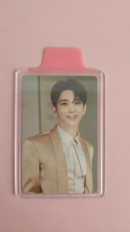 SEVENTEEN RIGHT HERE WORLD TOUR Trading Card Set