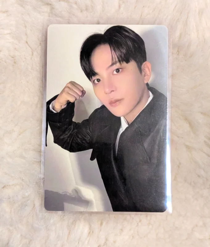 GOLDEN HOUR : Part.4 DIGIPACK VER. hello82 Exclusive