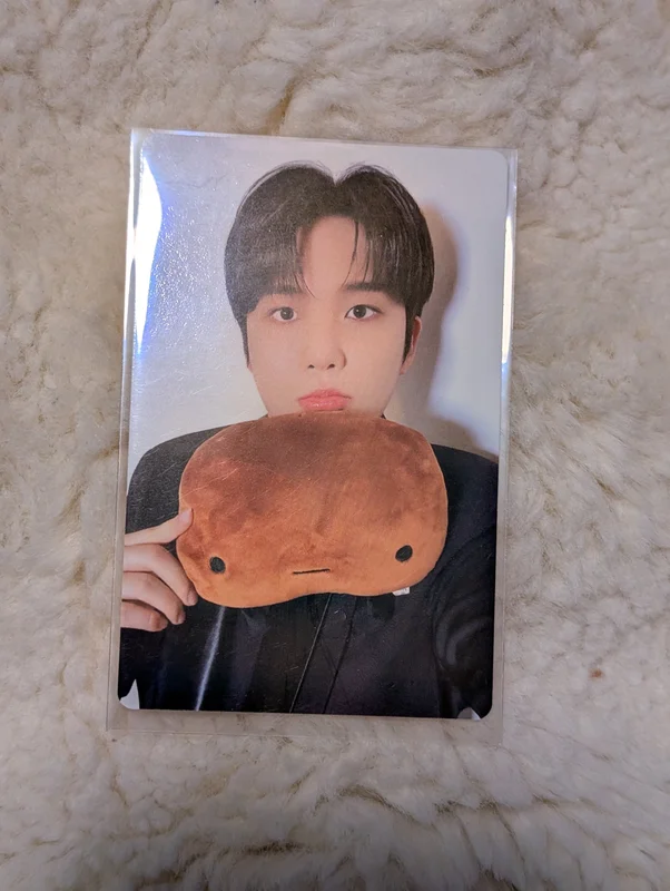 GOLDEN HOUR : Part.2 hello82 POP-UP Exclusive
