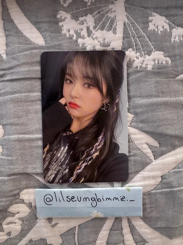 Everglow E:U Return Of The Girl Galaxy ver