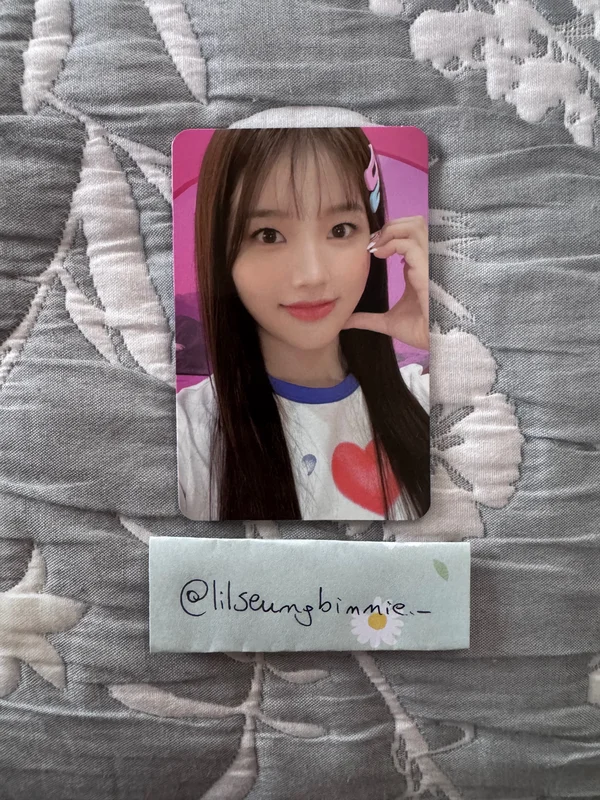 Soojin Play Game : Holiday E world ver.