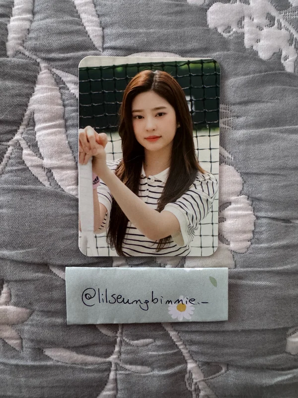Minju D-icon Vol 08 IZ*ONE, look at my iZ