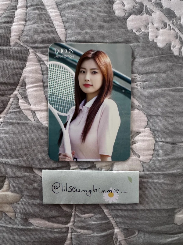 Hyewon Dicon vol.8 IZ*ONE LOOK AT MY iZ JAPAN EDITION