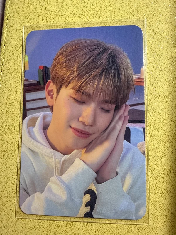2024 SEASON'S GREETINGS Good Night APPLEMUSIC