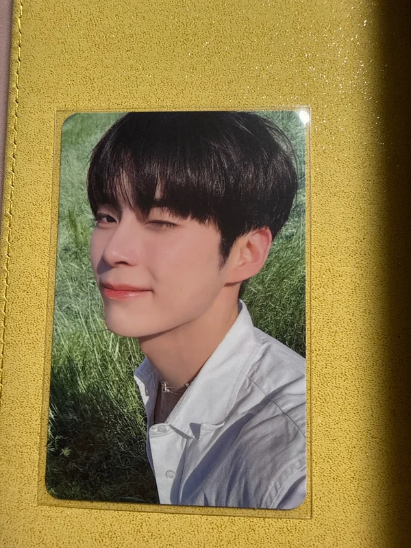 You had me at HELLO Digipack Ver.