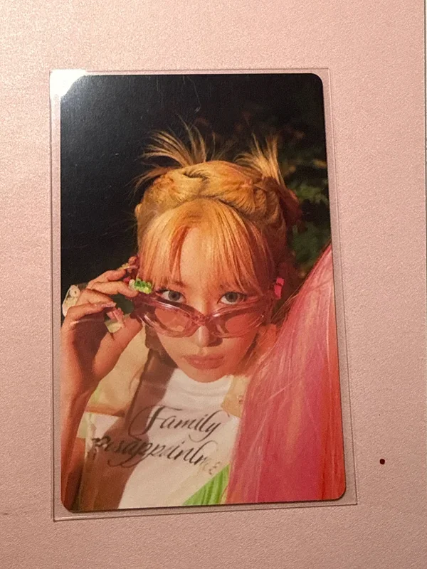 CRAZY WEVERSE
