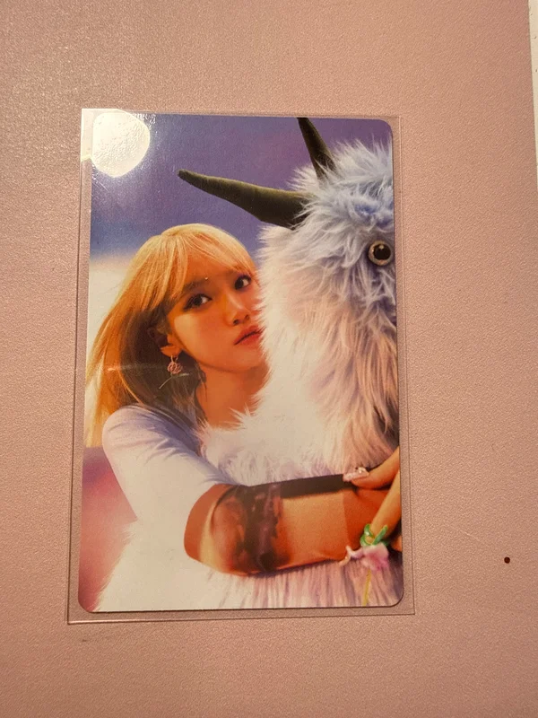 CRAZY WEVERSE