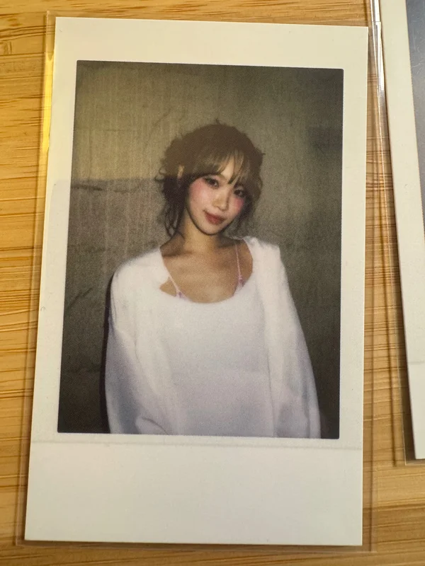 LE SSERAFIM 2024 POP UP PHOTO CARD SET