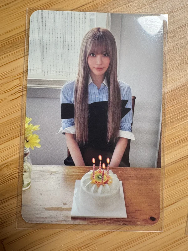 LE SSERAFIM 2025 SEASON'S GREETINGS