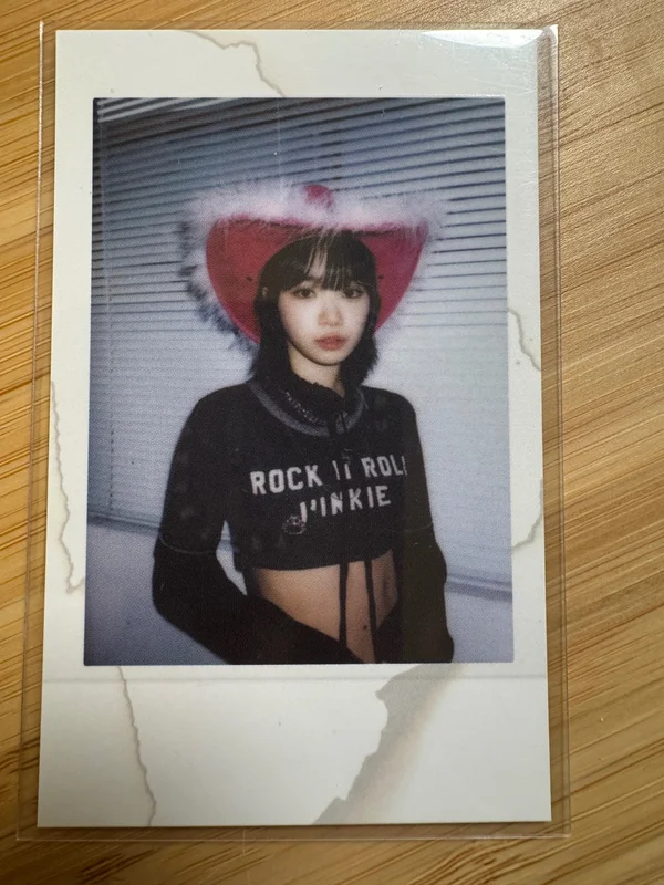 LE SSERAFIM 2023 S/S POP UP PHOTO CARD & TIN CASE SET