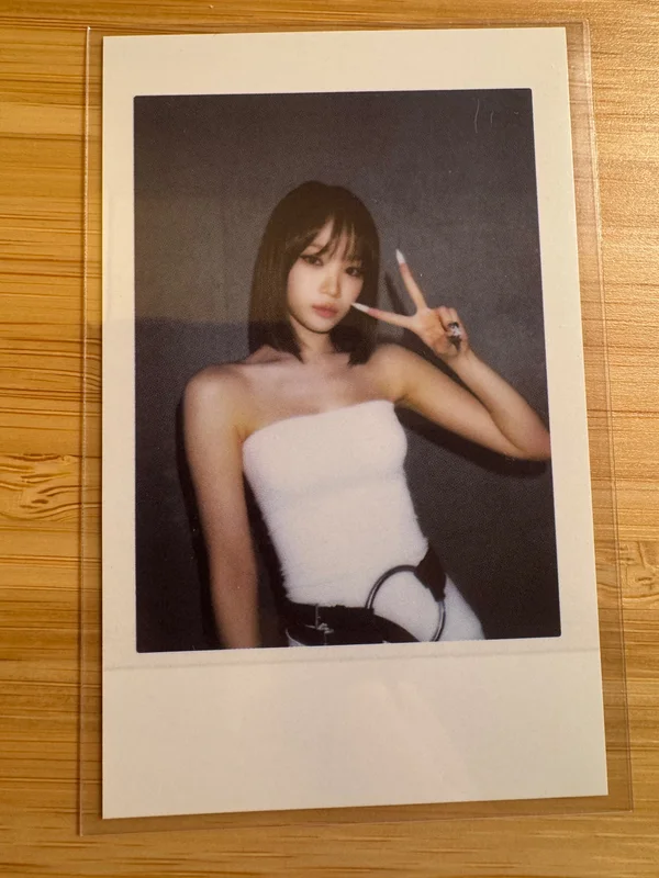 LE SSERAFIM 2025 S/S POP UP - THE HOT HOUSE REWARD