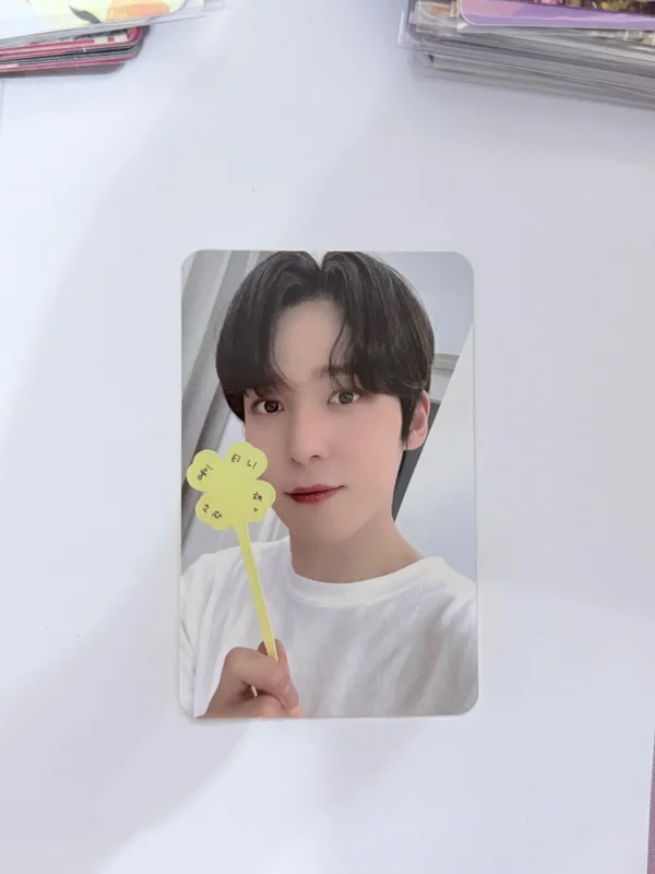 THE WORLD EP.2 : OUTLAW MINIRECORD