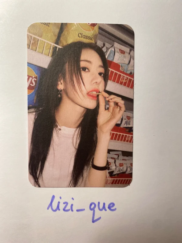 ANTIFRAGILE Weverse Albums Ver. sakura