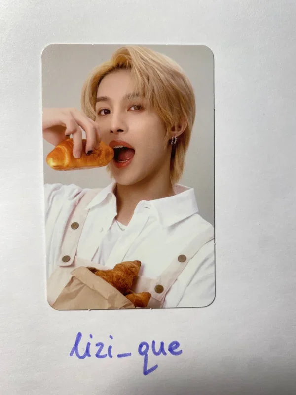 2024 SEASON'S GREETINGS RANDOM TRADING CARD