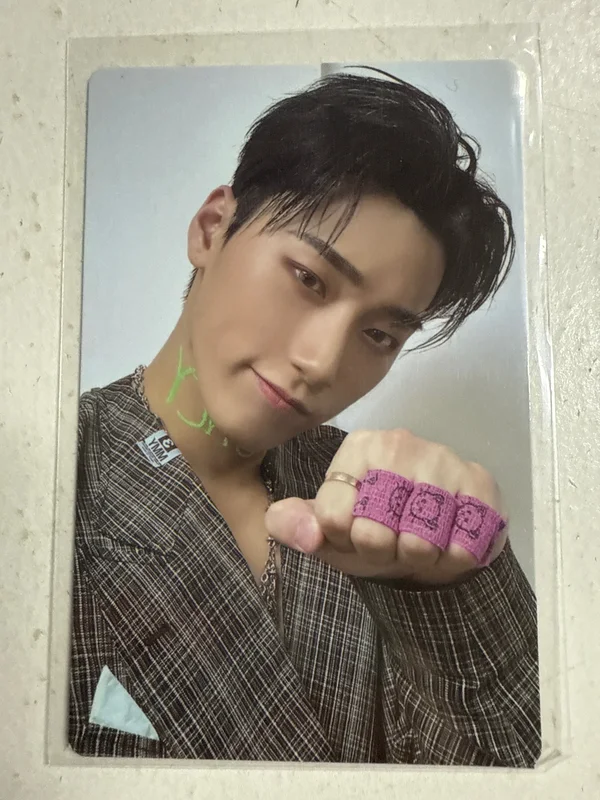 THE WORLD EP.2 : OUTLAW DIARY VER.