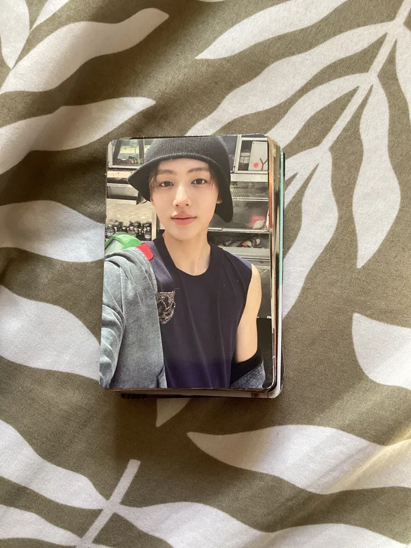 COLOR OUTSIDE THE LINES Scene 1 ver.