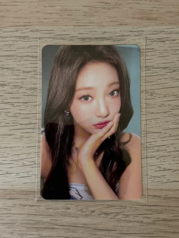 MY WORLD TRADING CARD SET A