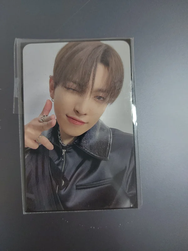 ATEEZ VR CONCERT : LIGHT THE WAY