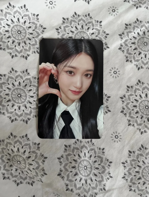 IVE The Prom Queens Blu-Ray Leeseo photocard