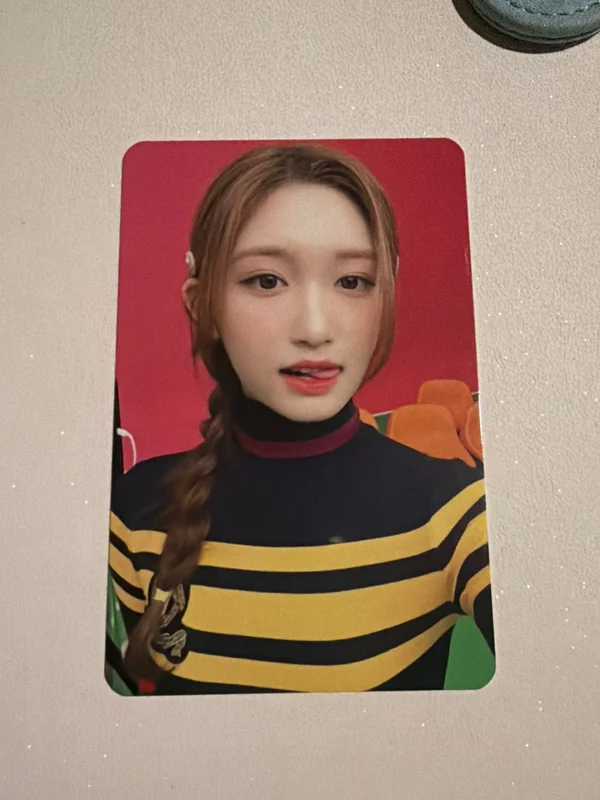 2023 SEASON'S GREETINGS : READY, GET SET, IVE!