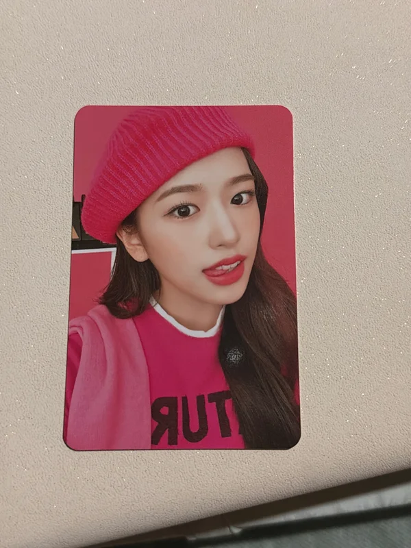 2023 SEASON'S GREETINGS : READY, GET SET, IVE!