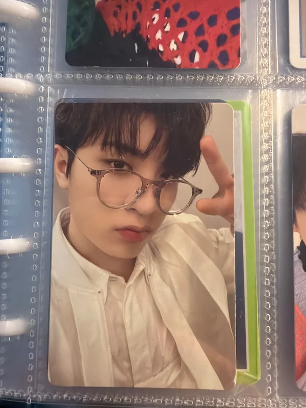 THE SECOND STEP : CHAPTER ONE PHOTOBOOK ver. BLUE ver.