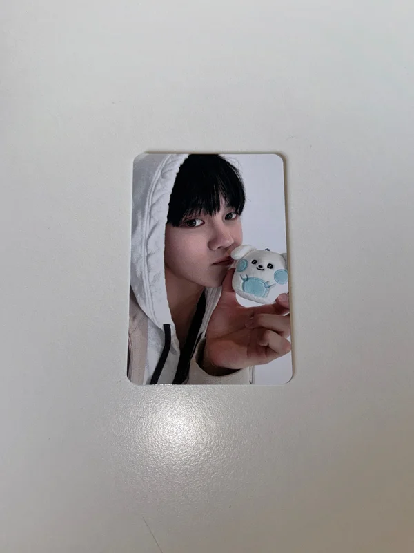 ZEROBASEONE With LINE FRIENDS zeroni REWARD