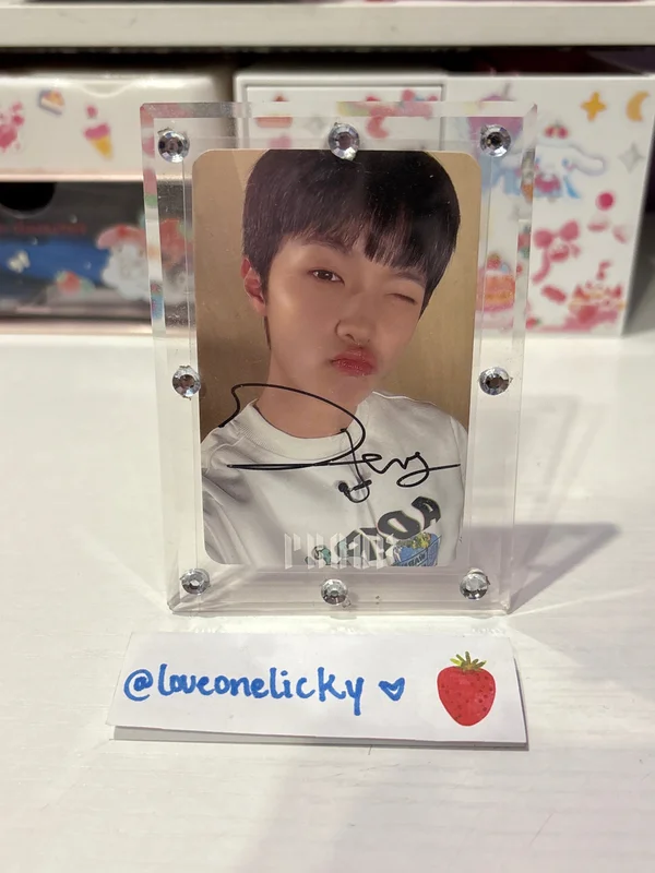 Signed Dongpyo Snow Prince WONDERWALL WINNER
