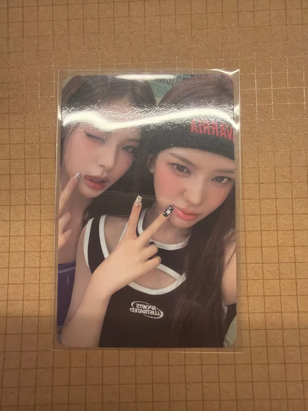 Not Just Pretty POSTERBOOK Ver. Supercrush Ver.
