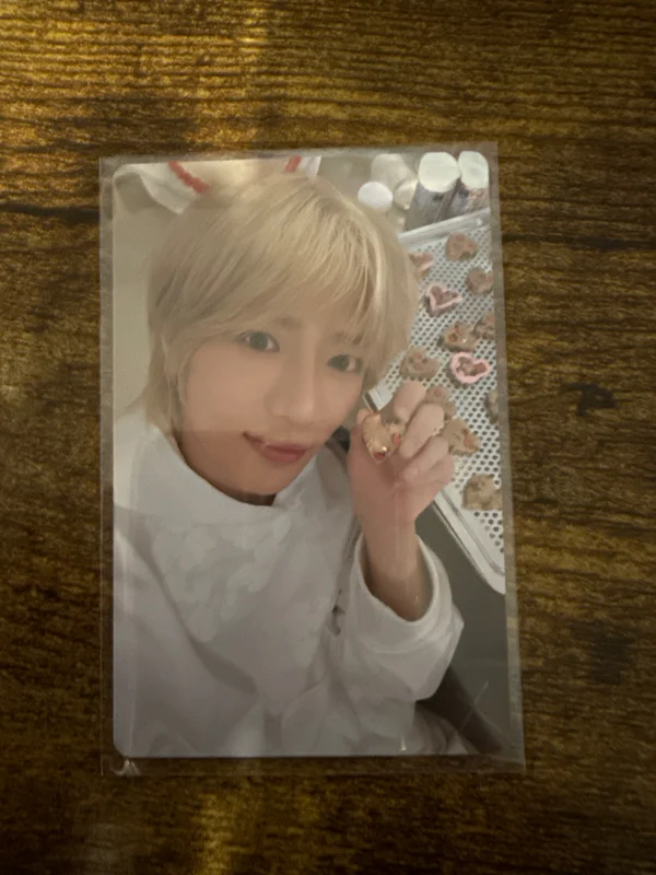 The Star Chapter: SANCTUARY Merch Ver.