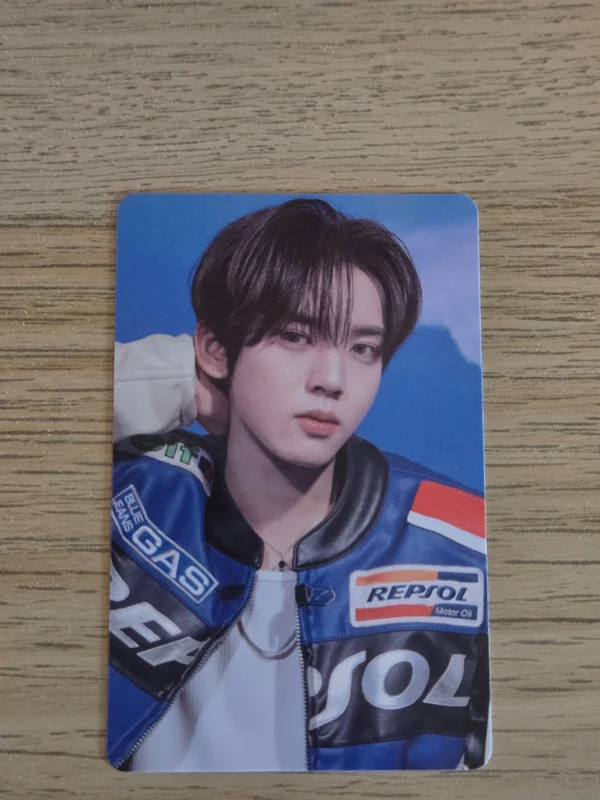 ZEROBASEONE HAN YUJIN 'SUPERSTAR WAKEONE ZEROBASEONE Package