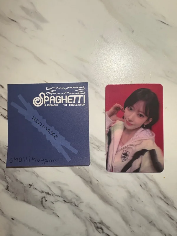 LE SSERAFIM VR CONCERT:INVITATION Lenticular Photocard Pack