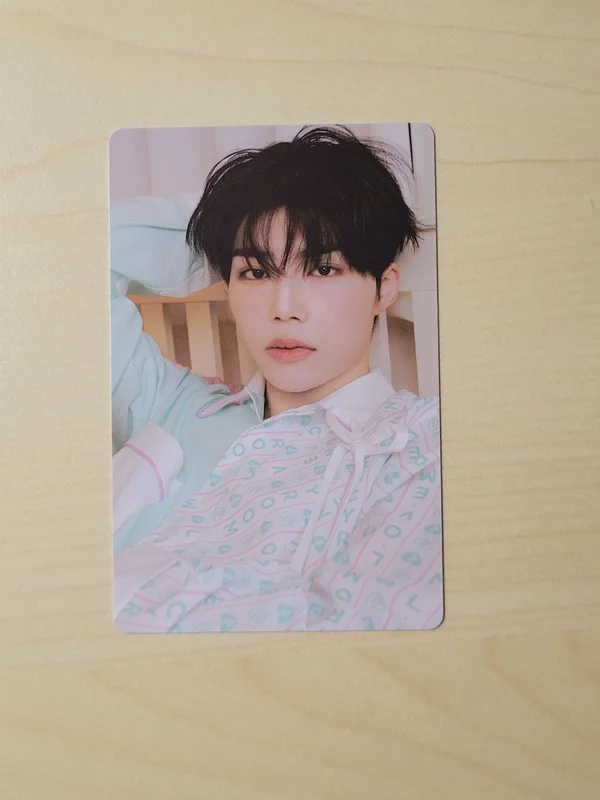 BLUE PARADISE POP-UP STORE RANDOM TRADING CARD SET Doctor! Doctor! ver.