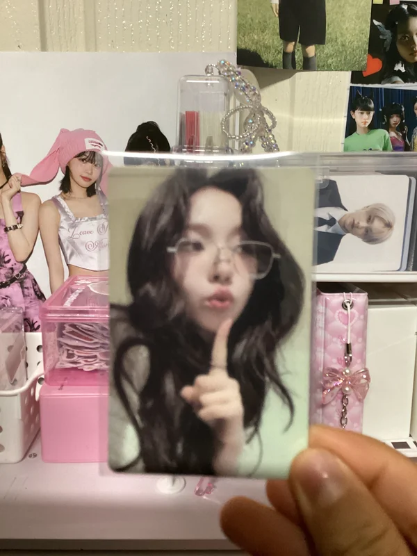 KARINA ARTIST BIRTHDAY POUCH PACK