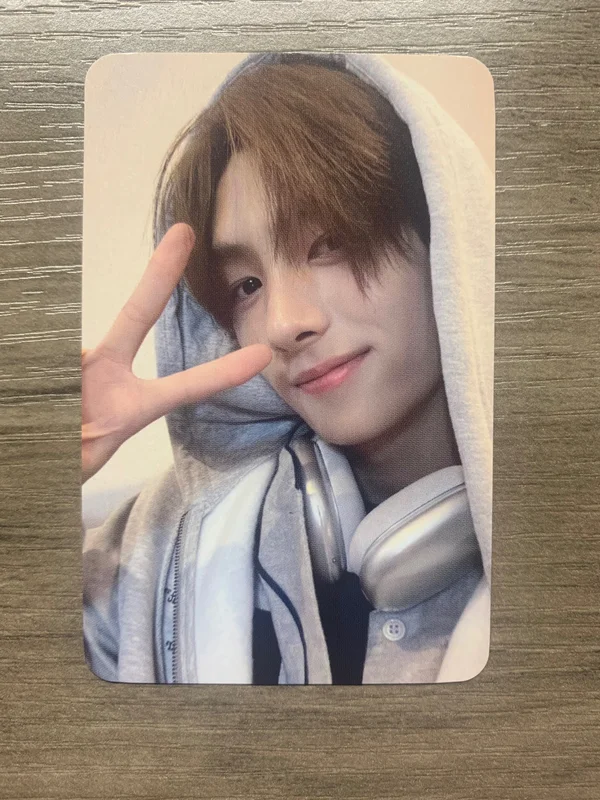 Sparkling Blue YES24