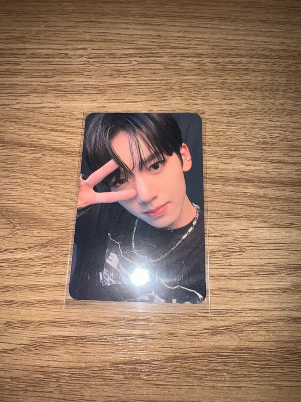 YOUTH IN THE SHADE DIGIPACK Ver.