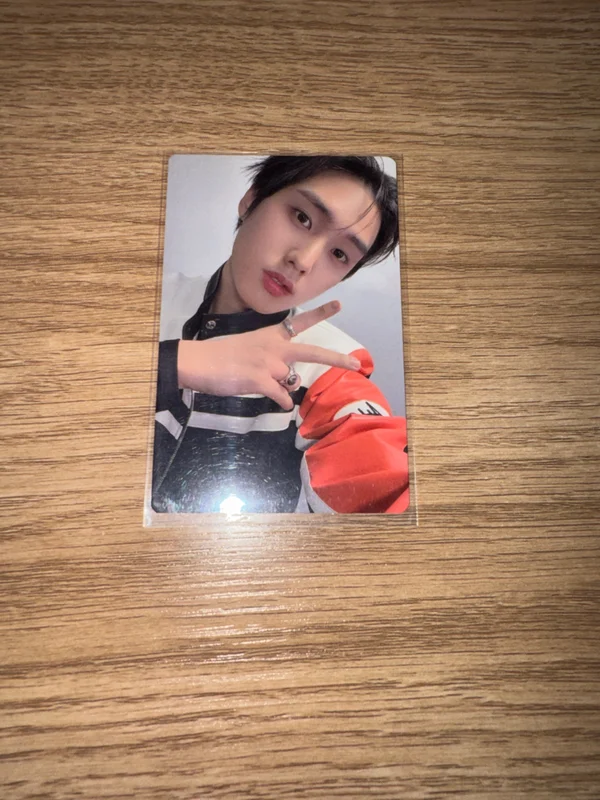 THE BOYZ FAN-CON THE B LAND MULTI MINI POUCH