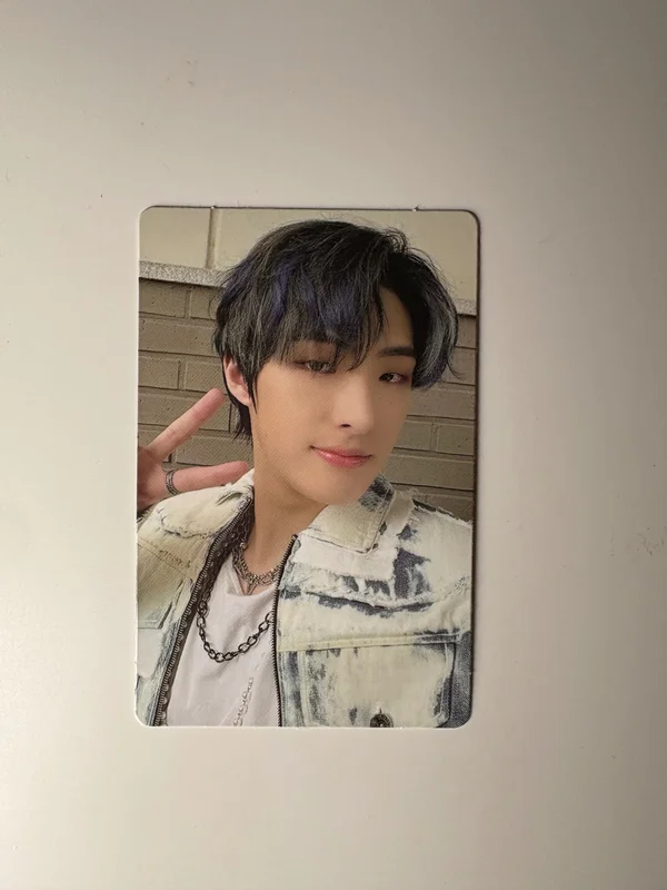 THE WORLD EP.1 : MOVEMENT DIARY VER.