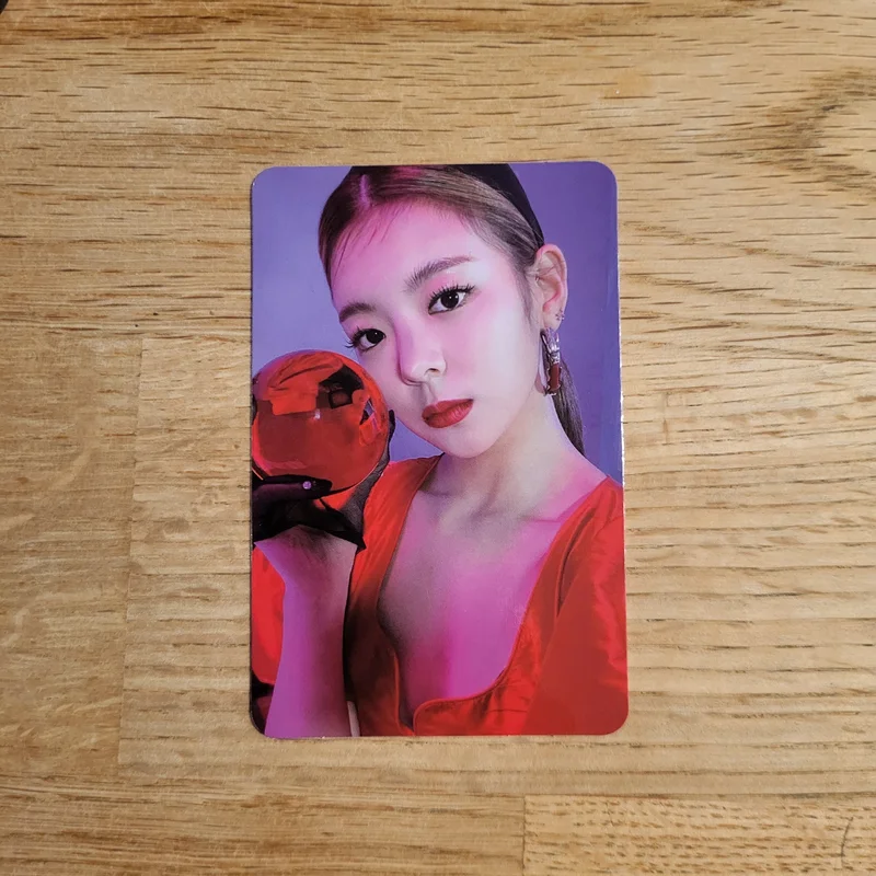 ITZY LIA 'GUESS WHO' Photocard | Sold by luyeonie | Used of Pocamarket