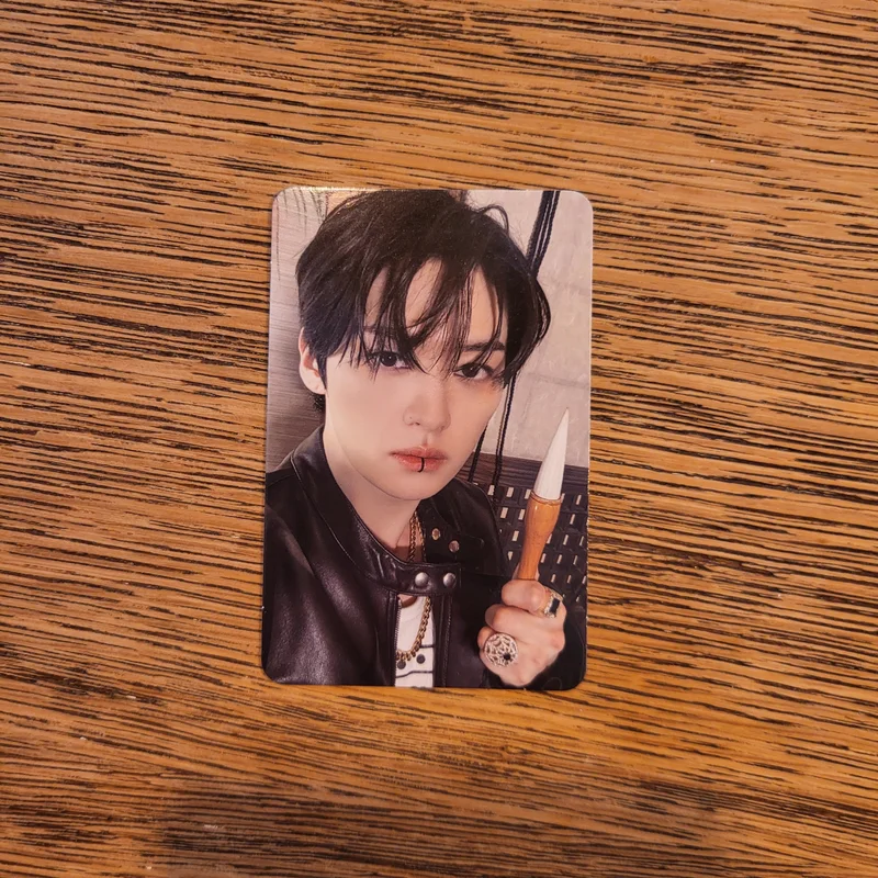 Pocamarket, Stray Kids LEE KNOW 合 (HOP) ACCORDION VER. K-pop